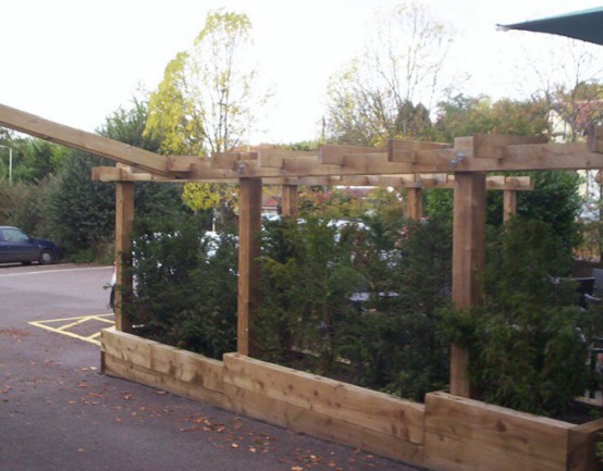 Pergola Outdoor Dining Area